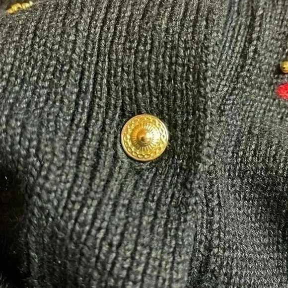 Crystal Kobe women’s extra large holiday sweater. - Picture 4 of 8